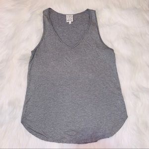 Ella Moss V Neck Tank Silver and Black